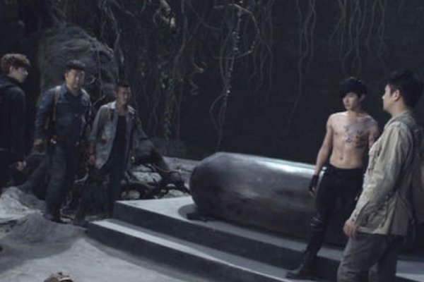 《盗墓笔记》陈文锦进入陨玉发生了什么？