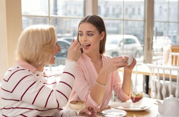 怎么表达对儿媳妇的爱