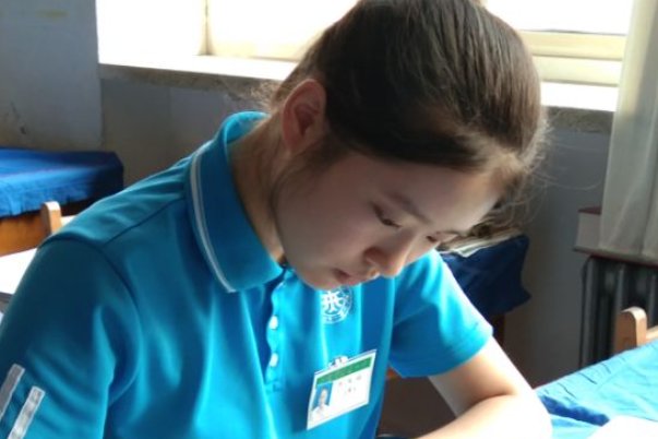 语文课代表哭着说不能再生了是什么意思