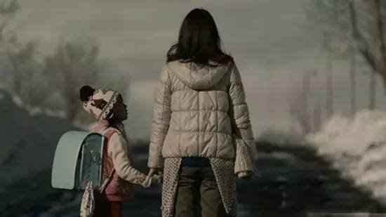 《玻璃芦苇》这部大尺度的日剧其实不止讲畸恋？