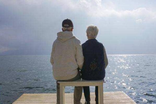 郭麒麟堂前尽孝是什么意思