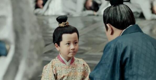 山河月明朱雄英为什么不是允字辈