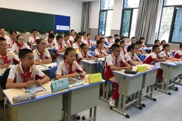 烘托的拼音和解释