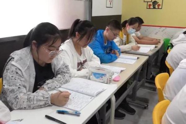 本色当行是什么意思