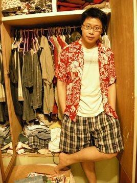 Gwemo鸡毛的《床下男女》