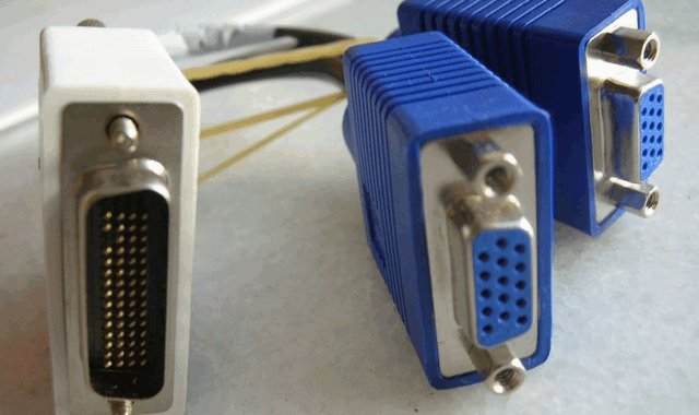 VGA接口和DVI接口有什么区别