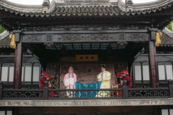 表子无情戏子无义,这句话的意思