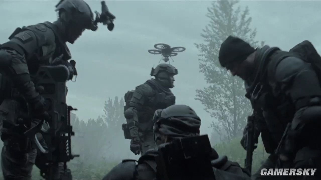 求：影片结尾是一个美国兵驾驶一辆苏联步战车把一个机器人撞到了水沟里 这部影片的名字