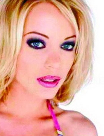 霍莉·桑普森的个人作品