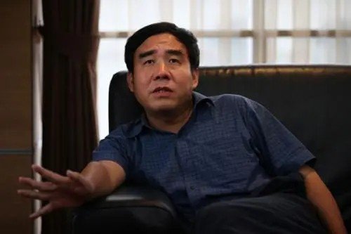 信达总裁哑舍真名叫什么？