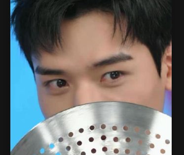 龚俊与漏勺合照被粉丝起的昵称是