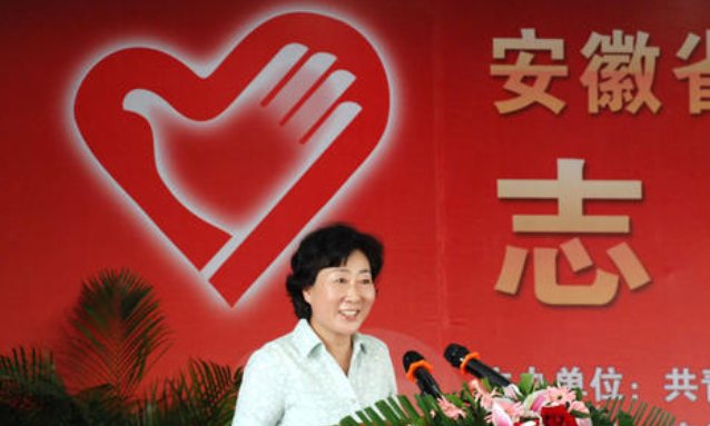 填上合适的词( )的期盼