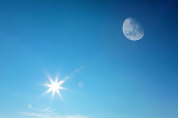 日月同辉是什么意思