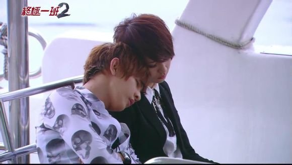 谁把终极一班2看完拉 ？那个大东跟雷婷有没有在一起啊 ？结局是怎样？