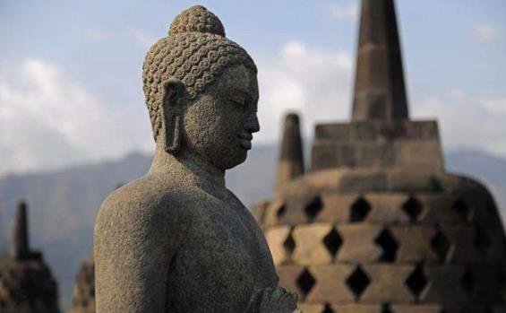 前世五百次的回眸是啥意思？