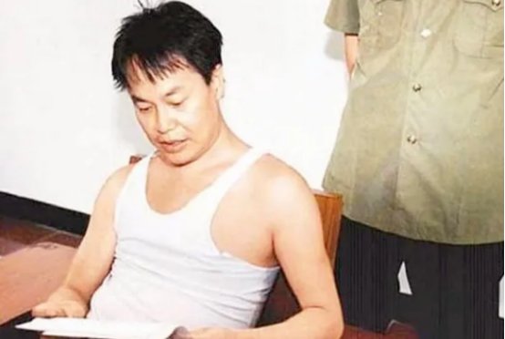 张子强连李嘉诚都敢动，为什么却动不了何鸿燊？