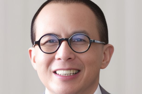 华人首富李嘉诚几个儿子