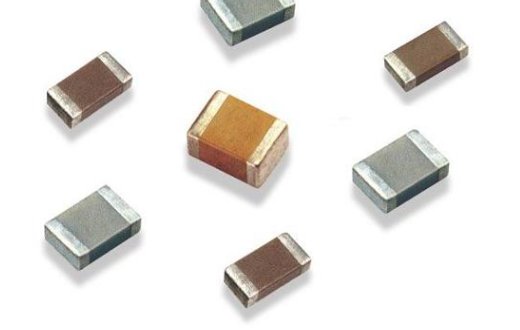 电容的决定式是什么？