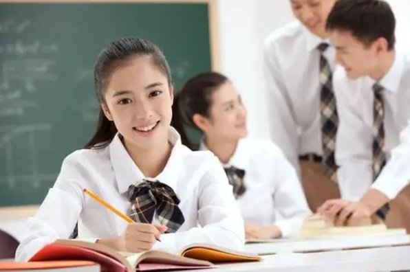 互相倾轧什么意思