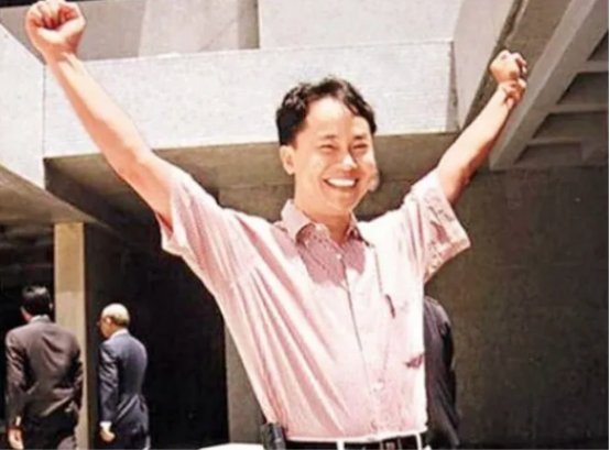 张子强连李嘉诚都敢动，为什么却动不了何鸿燊？