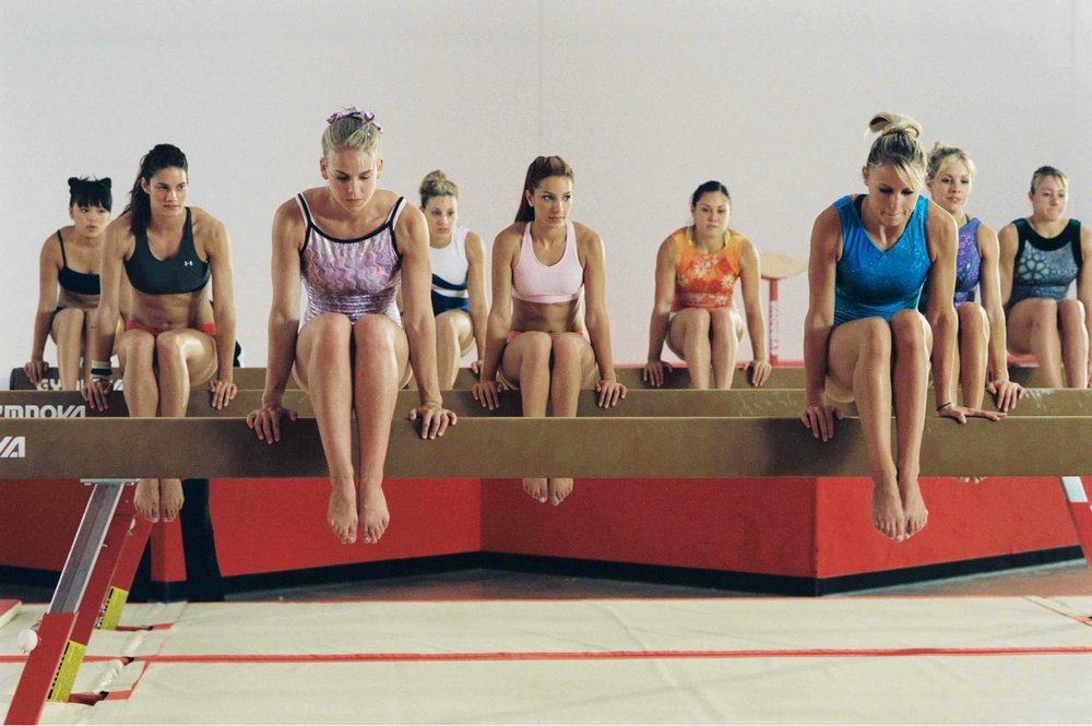 女生向前翻的剧情简介