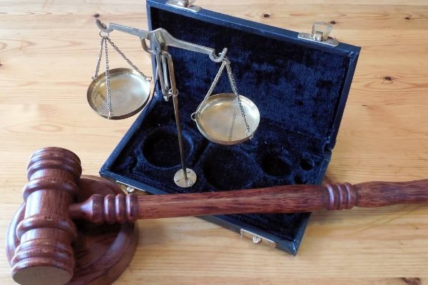 据说2024年司法考试要改革,非法本一概不能报考,是真的吗?