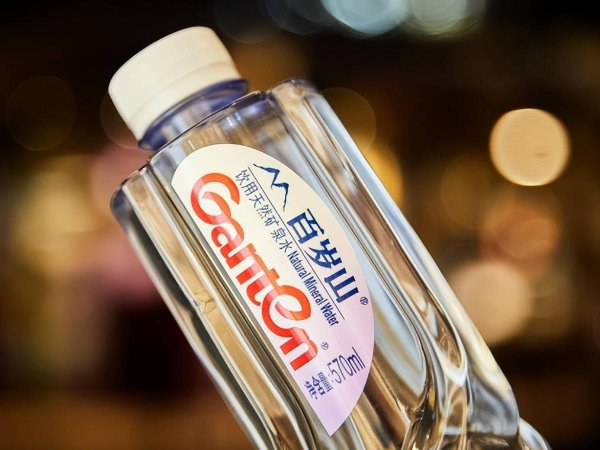 百岁山是哪国品牌