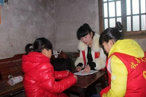 三帮一劝返复学中的“三帮”是指什么