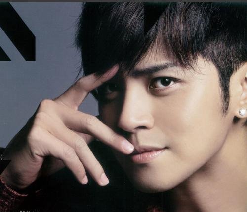 为什么罗志祥被封杀，王思聪那么多女朋友却没有被封杀？