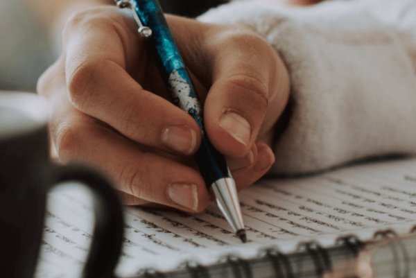 错一道题就插一支笔作文怎么写？