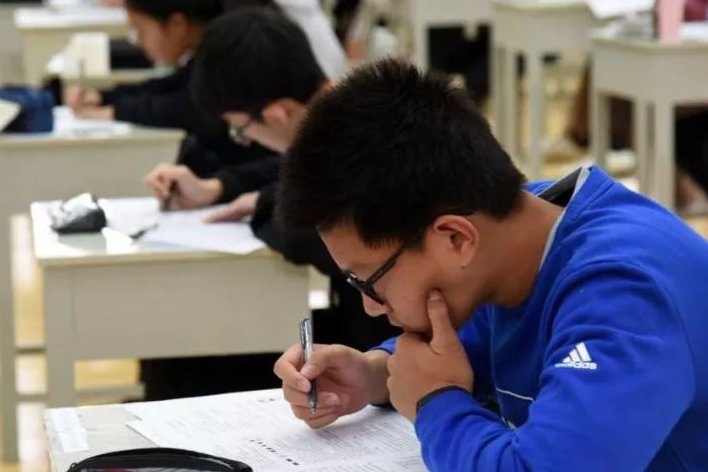 BEC报名费是多少？