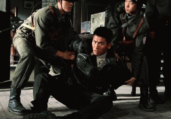 一门三司令的剧情简介