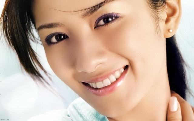 关于黄奕“上对花轿嫁对郎”的这一愿望，你有何看法？