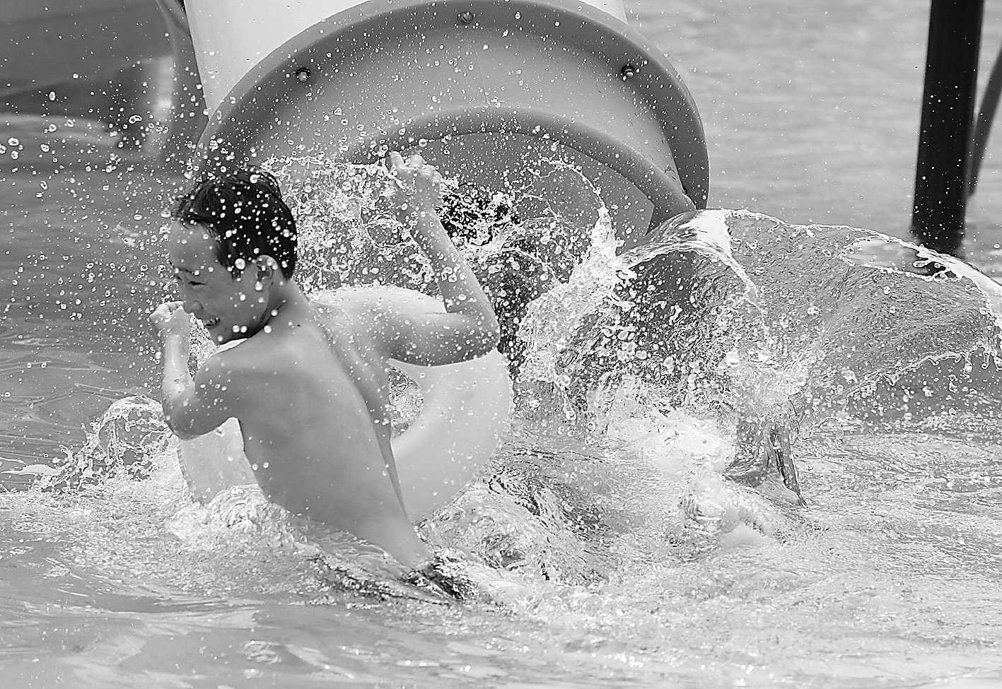 苏州一六旬患胃癌老伯跳河救起落水女孩，当时的情况是怎样的？