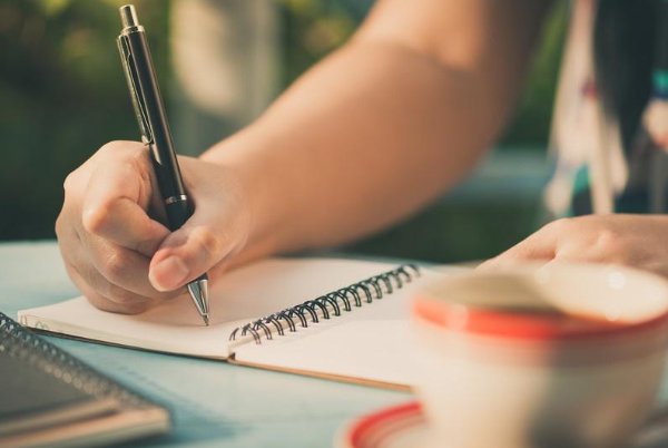 错一道题就插一支笔作文怎么写？