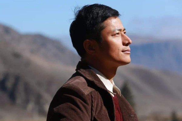 林江国的妻子是谁？