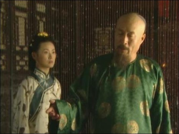 倚天钦差的剧情简介