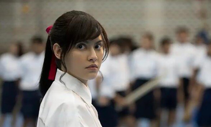 《禁忌女孩》尤里和娜诺什么关系？