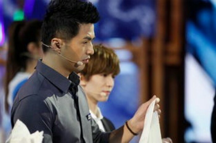 最强大脑郭敬明离场是哪一Ɯ