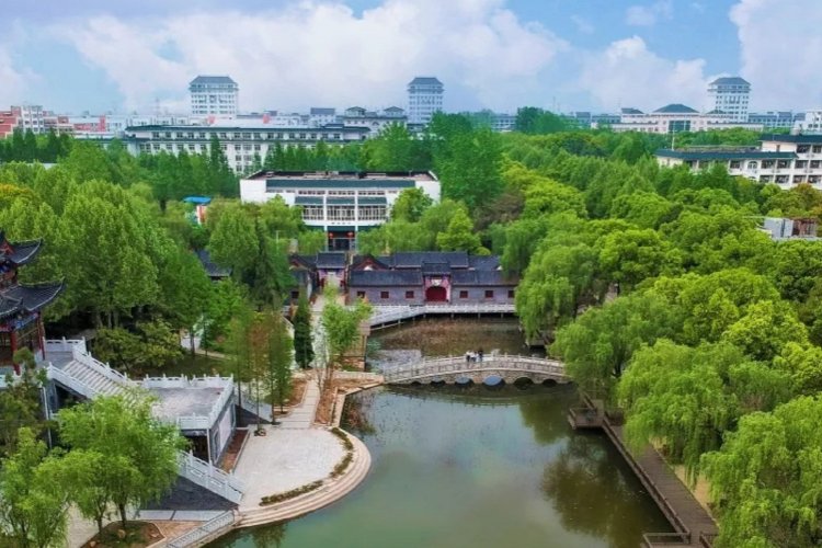 武汉生物工程学院专科学费