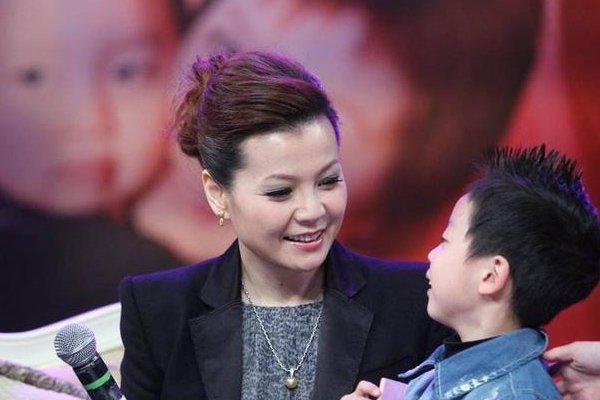 周冰倩结过几次婚