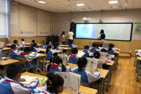 等差数列和等比数列的公式是什么？