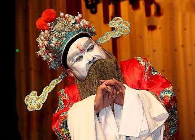 “唱白脸”是什么意思