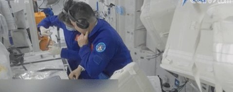 神舟十四号的第一支vlog出炉，航天员在神舟十四号的生活怎么样？