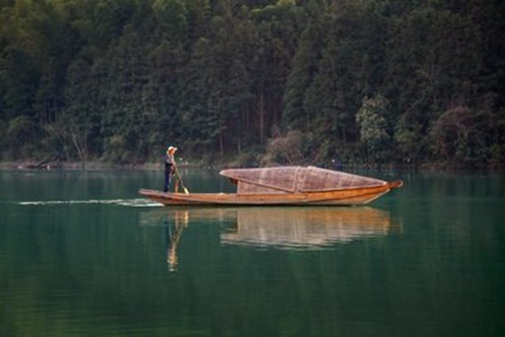 行舟是什么意思