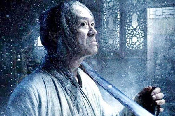 崇祯将魏忠贤挫骨扬灰，70年后，发现衣冠冢，康熙为何下令将其夷为平地 ？