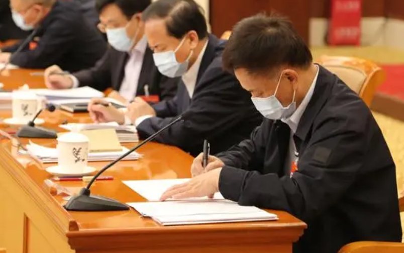 消息二则怎么仿写