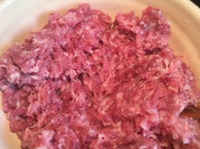 腌香肠 让颜色变红 放什么