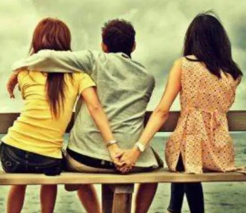 为什么有的女生喜欢抢男朋友呢？