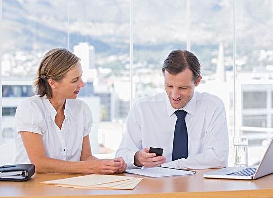 爱上了同事的妻子，怎么办？